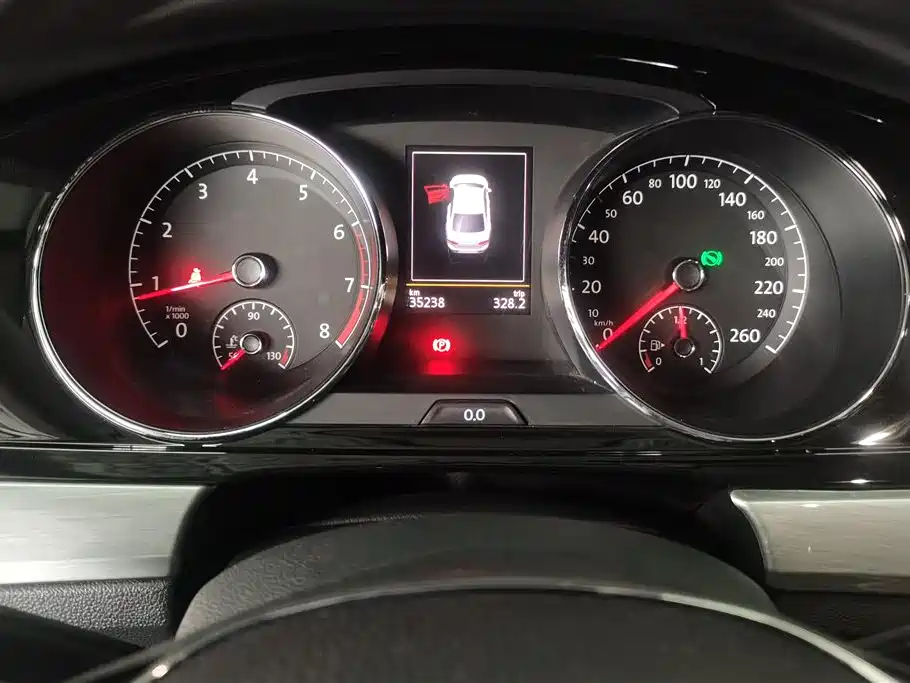 Volkswagen Lamando 2017 280TSI DSG Luxury Edition фото 14