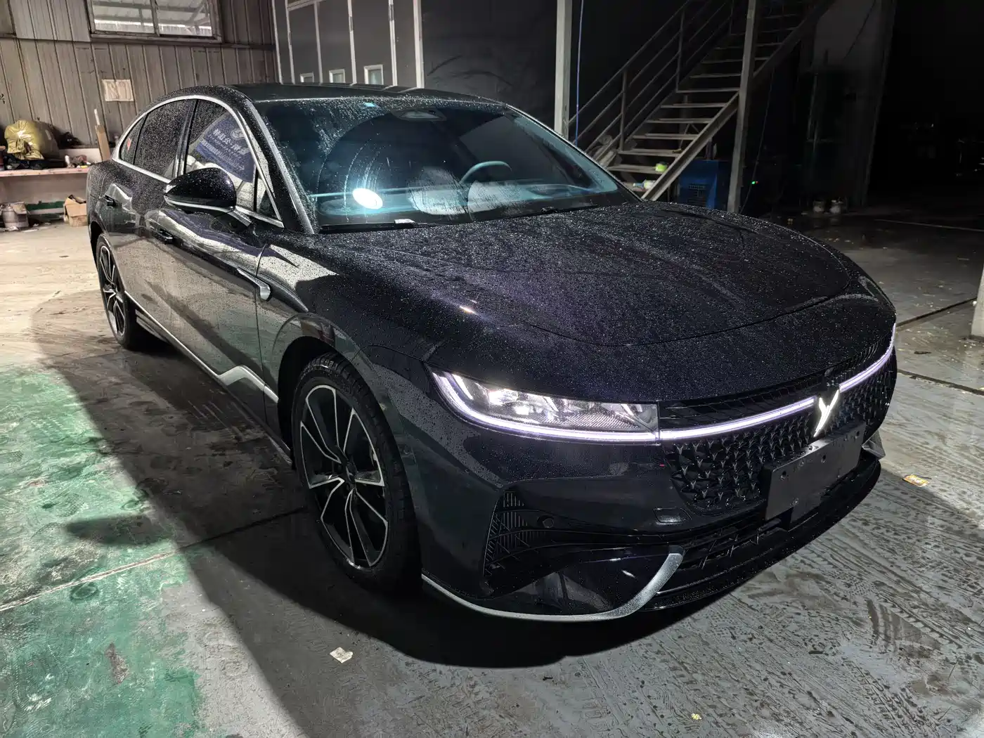 Voyah Auto VOYAH Zhuiguang 2024 PHEV AWD Ultra Long Range Flagship фото 3