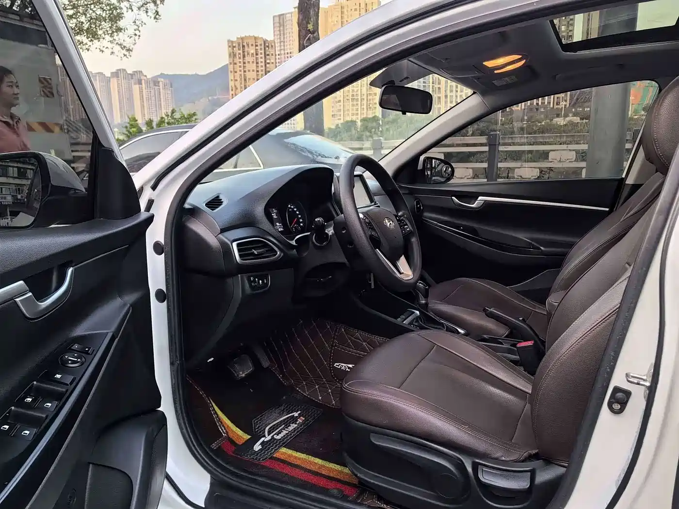 Hyundai Elantra 2018 1.6L Auto Joy GL (China V) фото 6