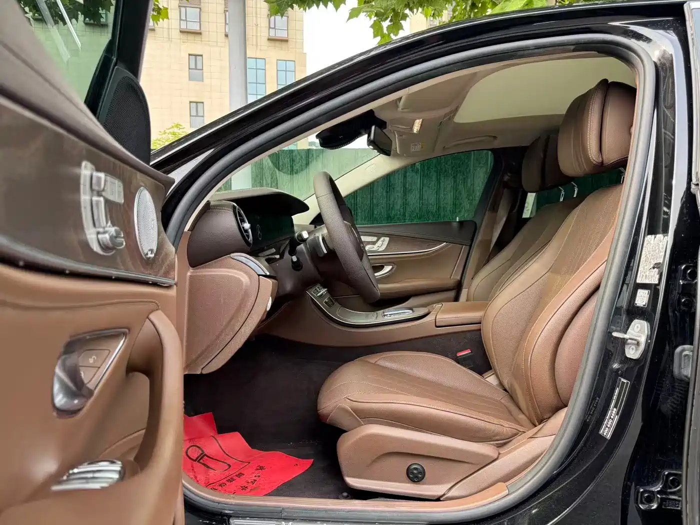 Mercedes-Benz E-Class 2021 E 300 L Luxury фото 4