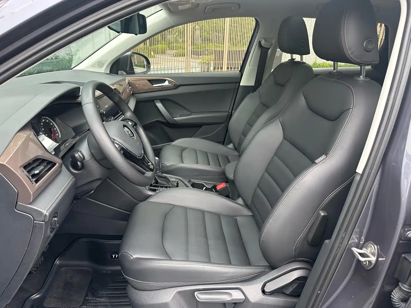 Volkswagen Tharu 2019 280TSI 2WD Luxury Edition China V фото 12