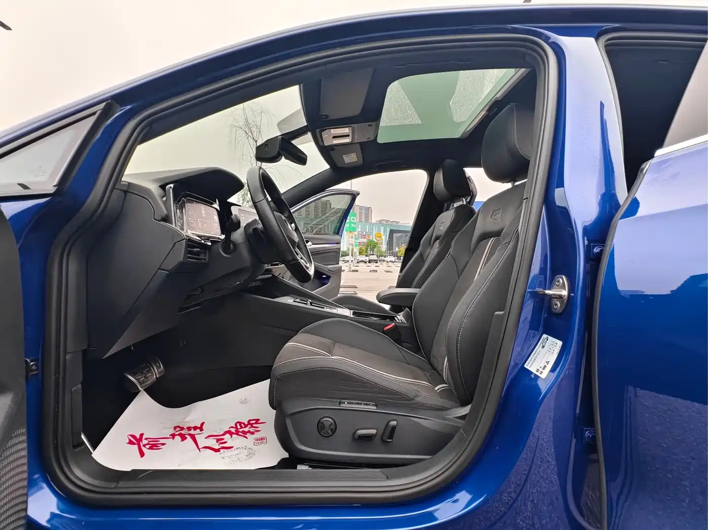 Volkswagen Golf 2023 Facelift 280TSI DSG R-Line фото 9