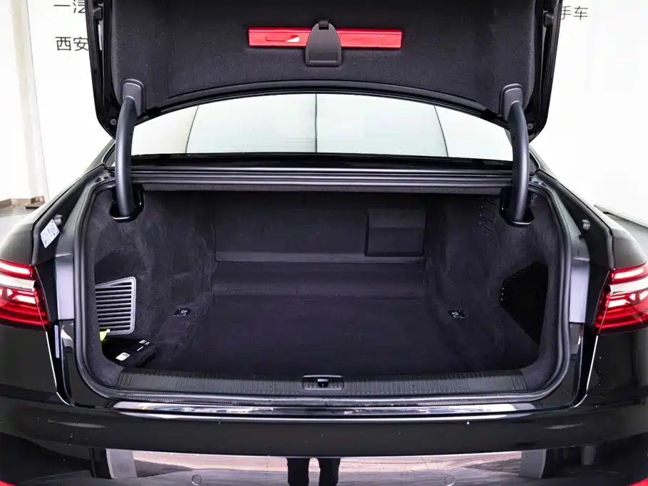 Audi A8 2025 2025 A8L 45 TFSI quattro Luxury