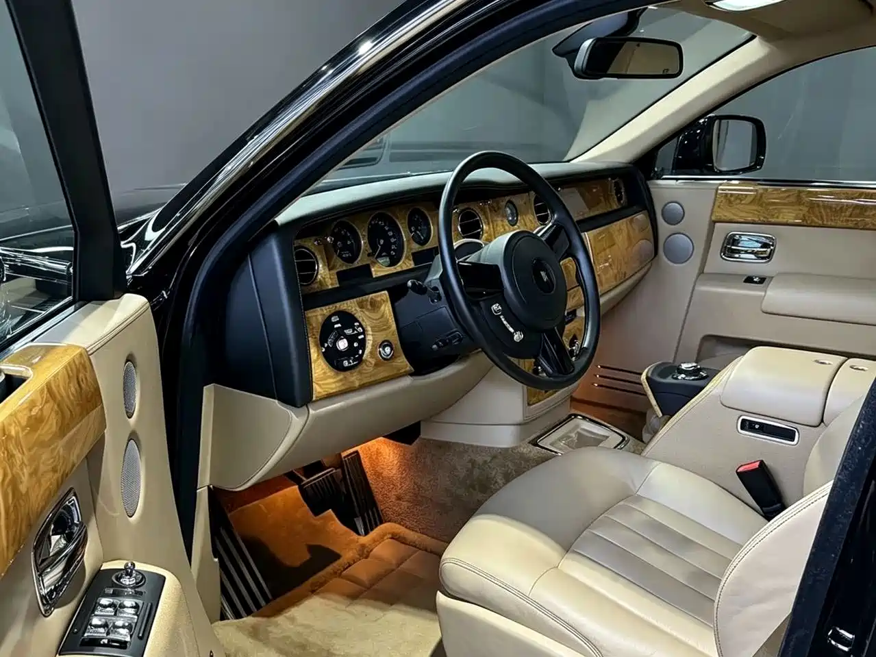 Фото 5 - Rolls-Royce Phantom