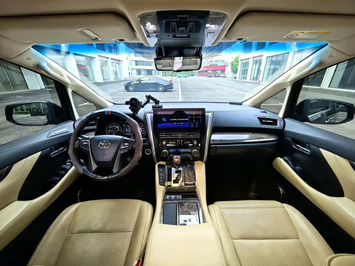 Toyota Alphard 2021 Hybrid 2.5L Premium фото 10