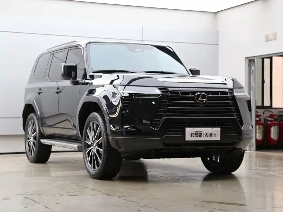 Фото 29 - Lexus GX