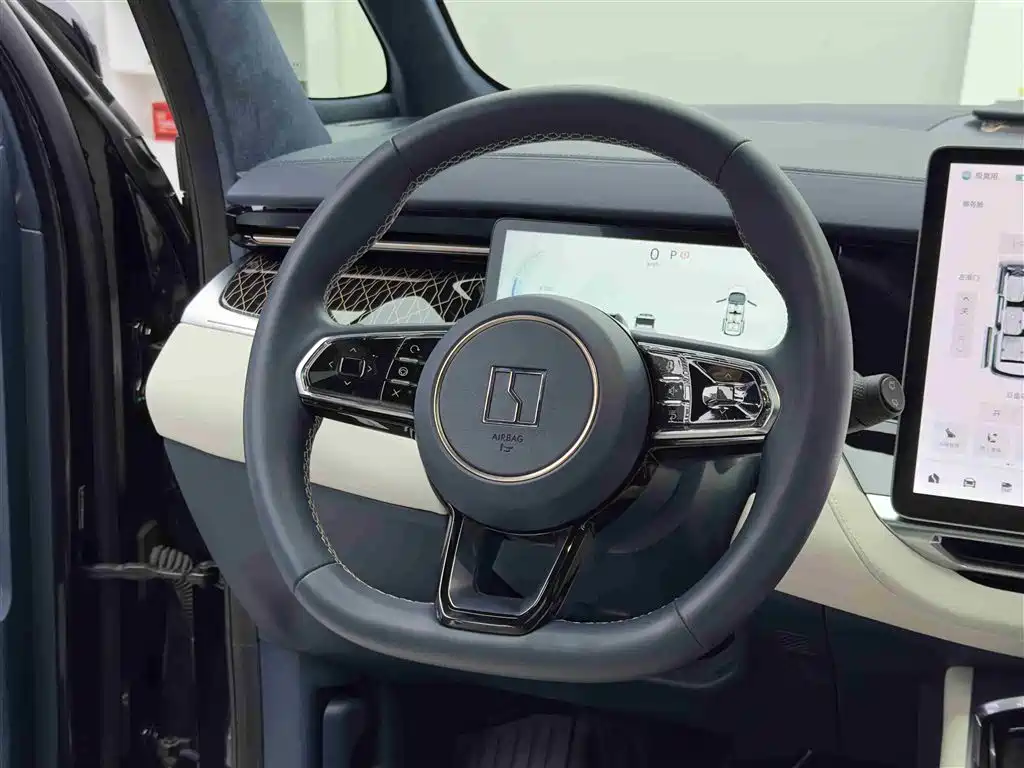 ZEEKR EXTREME KRYPTON 009