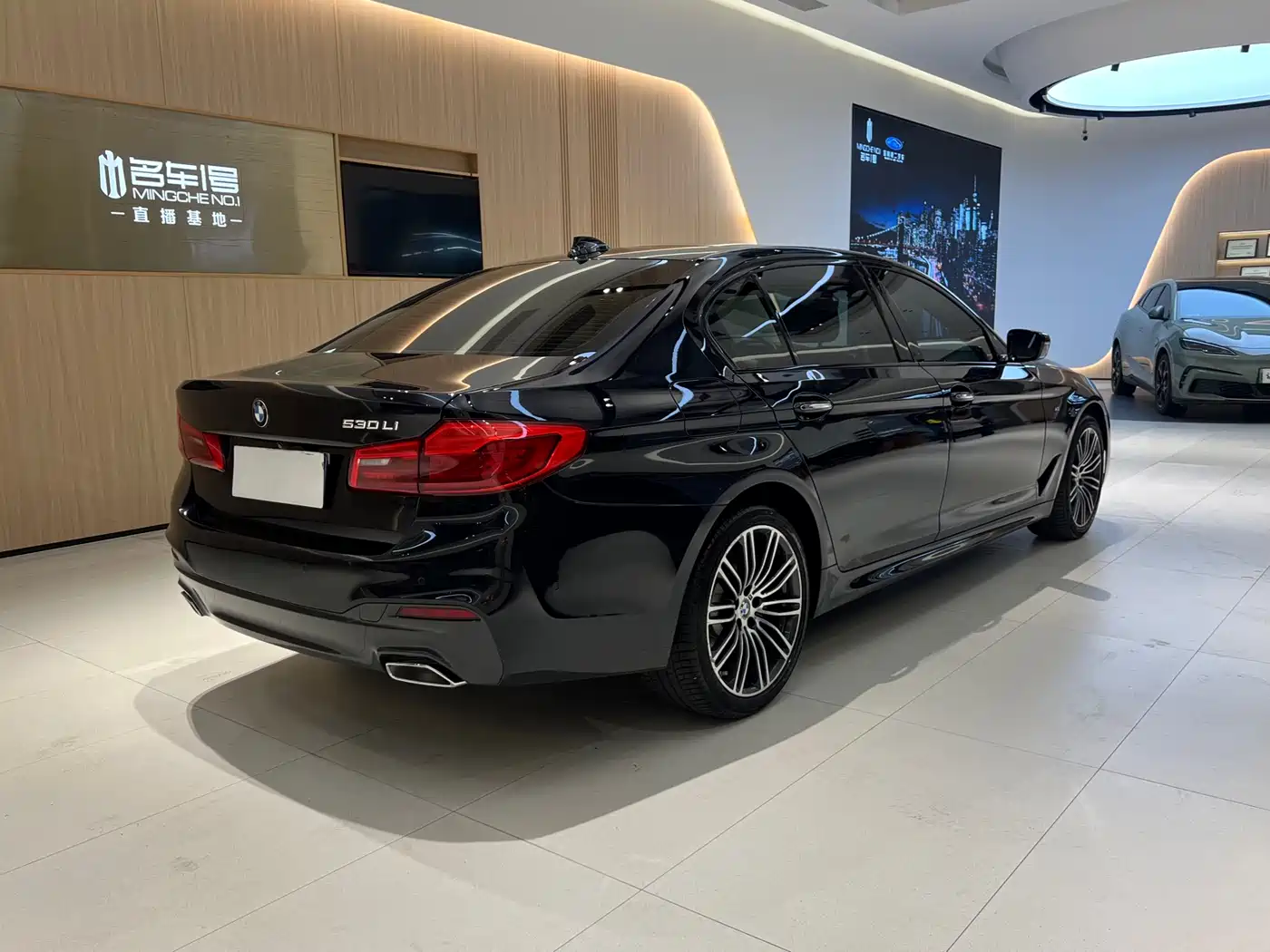 BMW 5 Series 2018 Facelift 530Li Exclusive M Sport Package фото 4