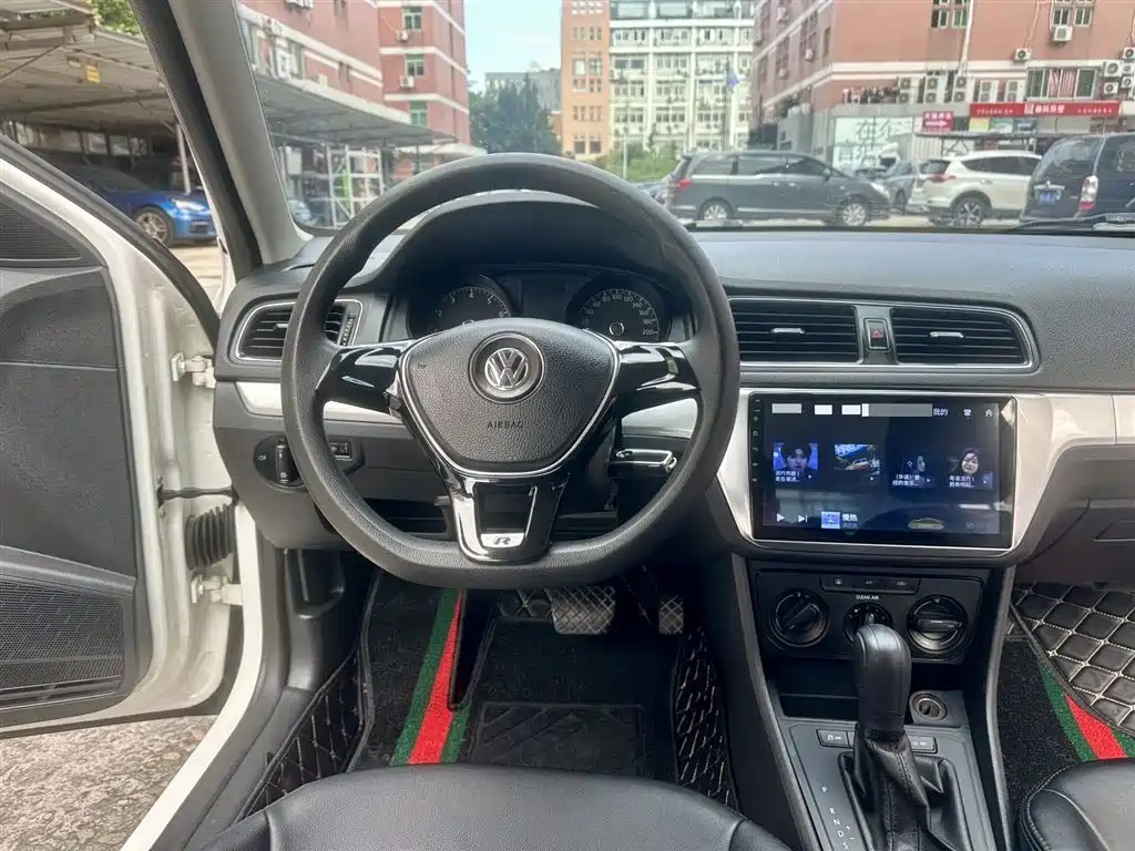 Volkswagen Lavida 2017 1.6L Automatic Trend Edition фото 9