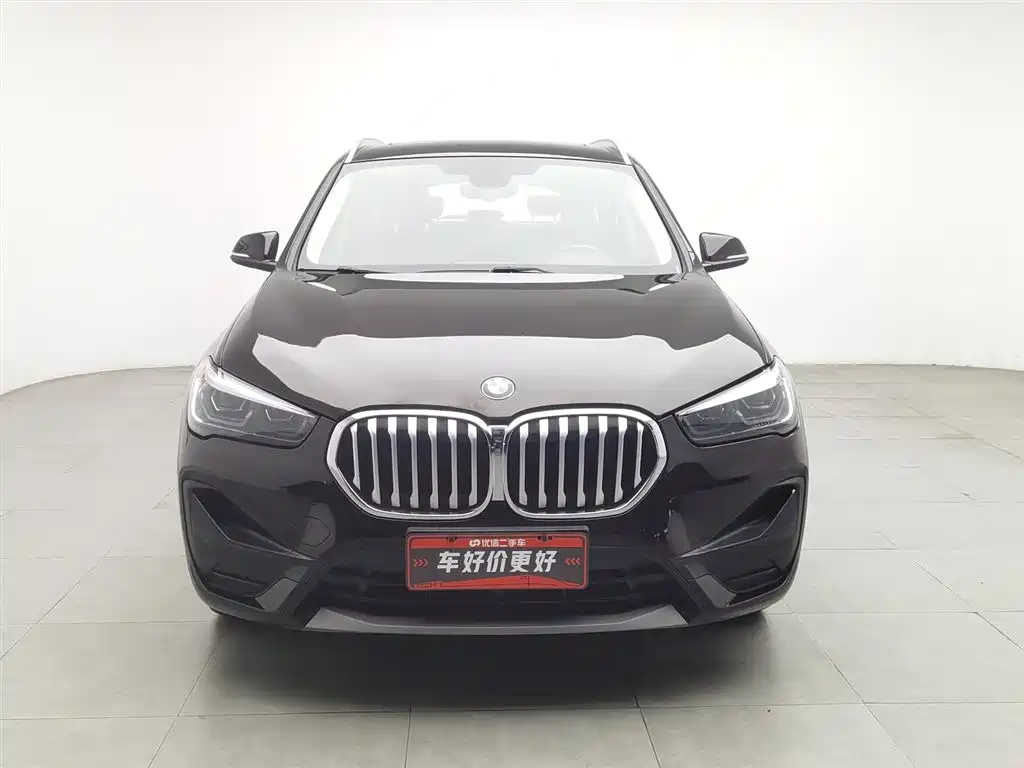 BMW X1 2020 sDrive20Li Fashion Model фото 3