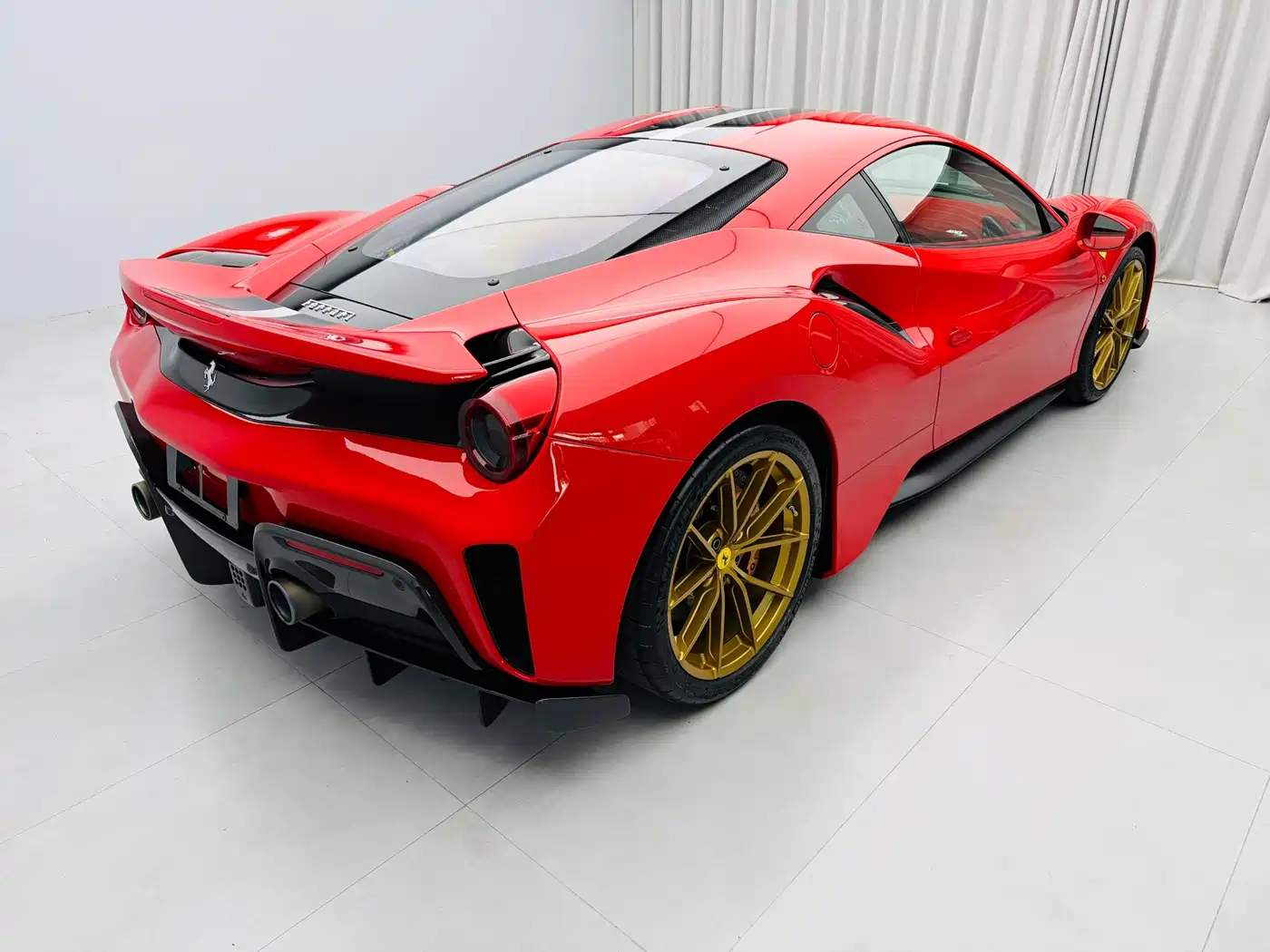 Ferrari 488 2019 2018 488 Pista