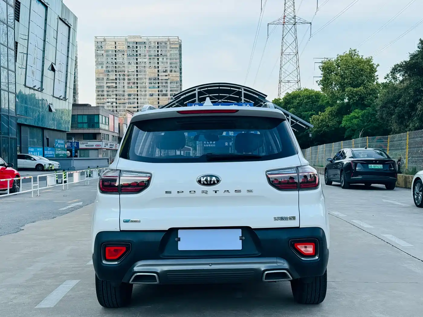 Kia Sportage 2019 2.0L Automatic Smart Luxury Edition фото 15