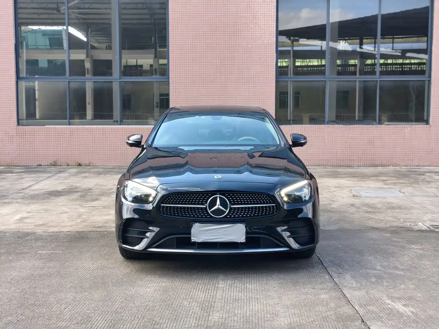 Mercedes-Benz E-Class 2023 Facelift E 300 L Sport Luxury фото 2