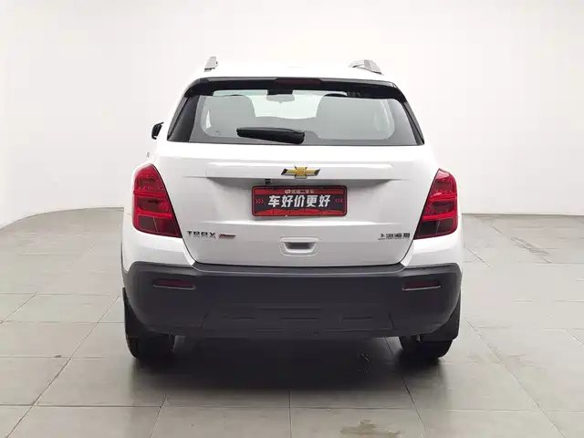 Chevrolet Trax 2016 1.4T Manual 2WD Comfort Sunroof Edition — фото 4