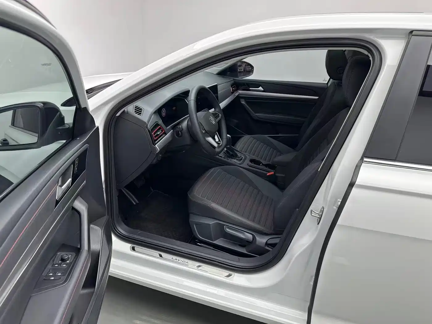 Volkswagen Lavida, миниатюра 5