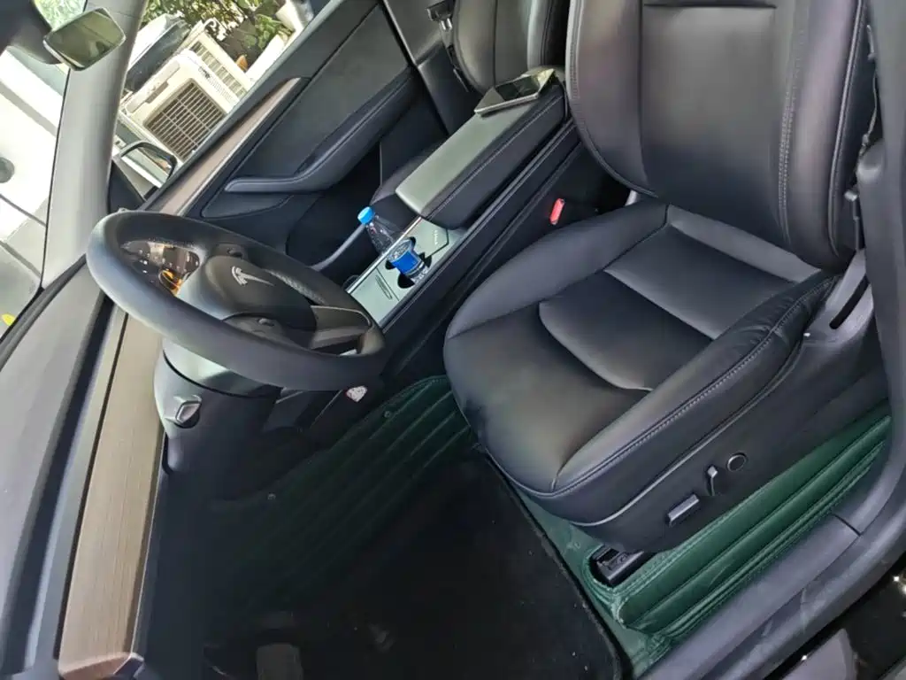 Фото 15 - Tesla Model Y