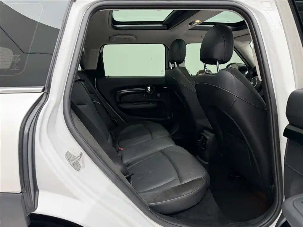 MINI CLUBMAN 2023 2023 1.5T COOPER Connoisseur