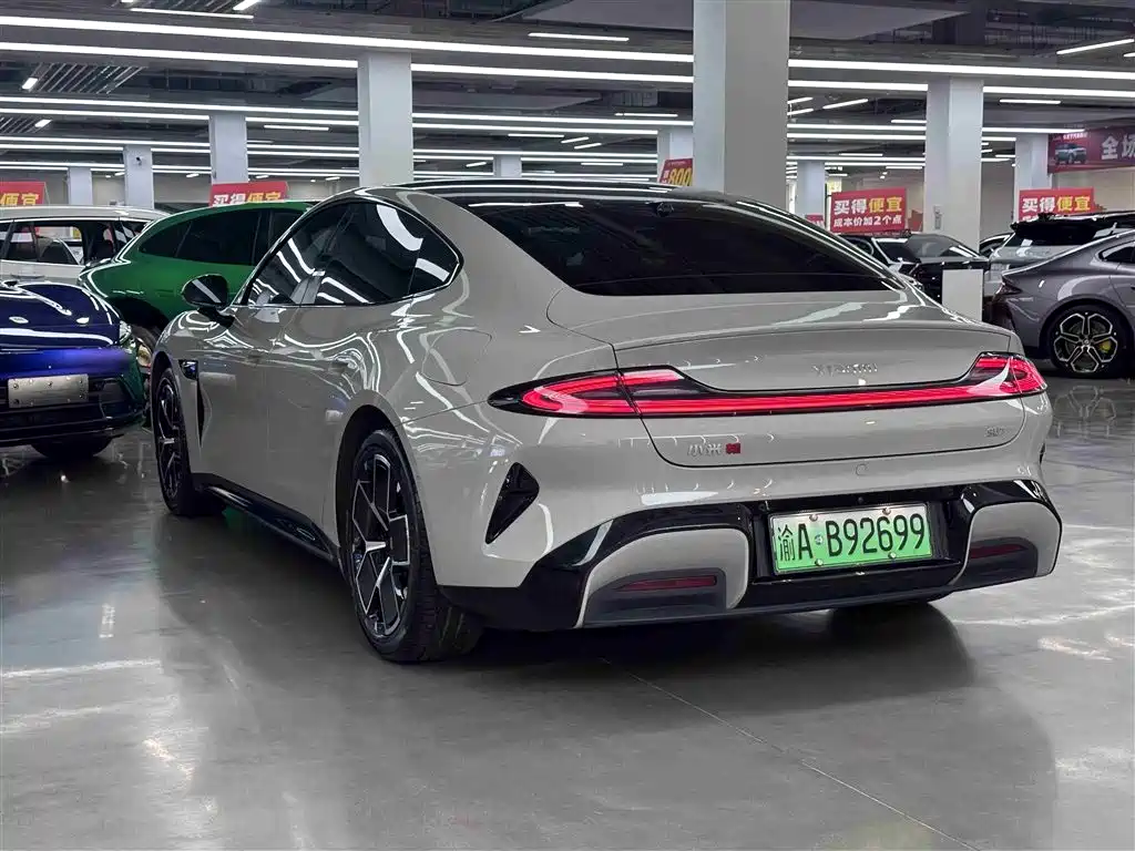 Xiaomi Auto Xiaomi SU7 2024 RWD Ultra Long Range Advanced Smart Driving Pro Edition фото 11