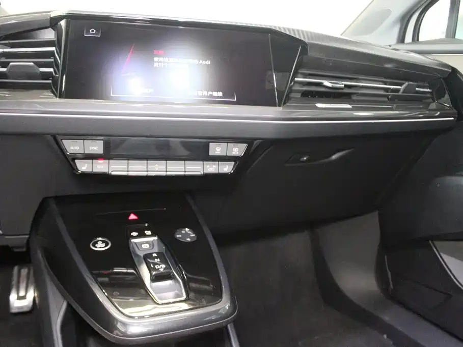 Audi Q4 e-tron 2025 2024 40 e-tron Creation Edition