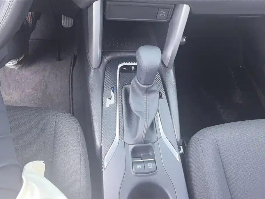 Toyota Frontlander 2024 2.0L CVT Elite Edition фото 16