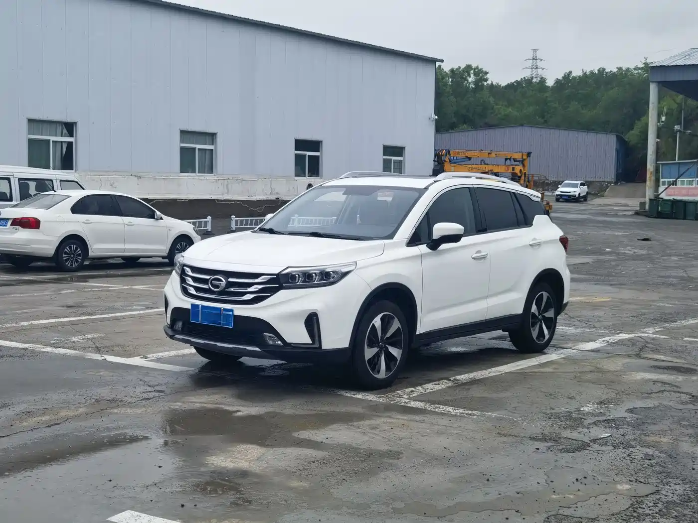 GAC Trumpchi Trumpchi GS4 2018 235T DCT 2WD Luxury Smart Connect Million Commemorative Edition