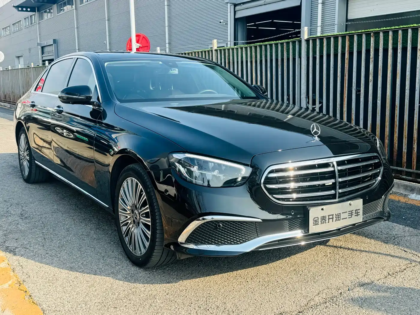 MERCEDES-BENZ E CLASS