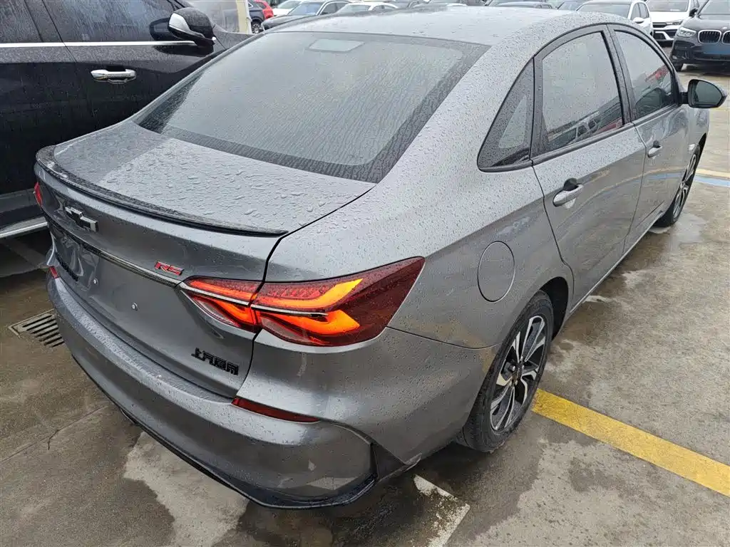 Chevrolet Monza 2022 Mild Hybrid RS 330T Automatic Comfort Edition фото 5
