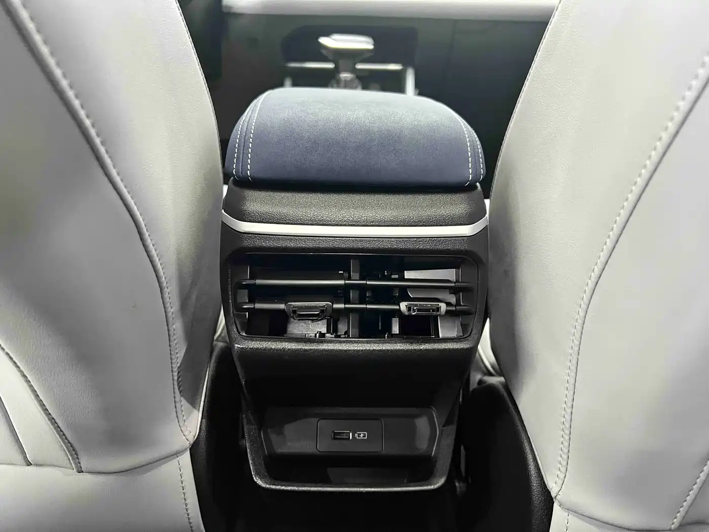 GEELY AUTOMOBILE EMGRAND