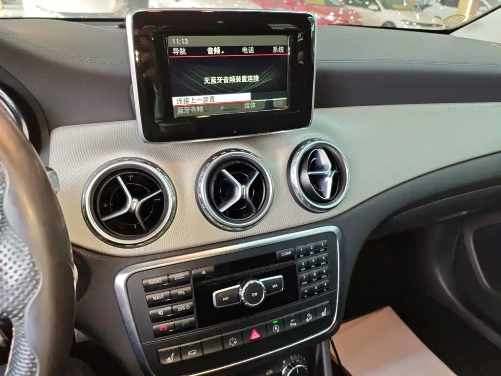 Mercedes-Benz GLA 2015 2015 GLA 220 4MATIC Luxury