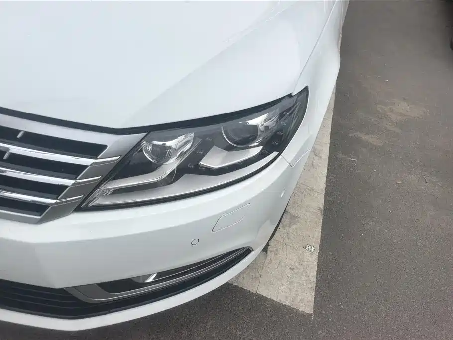 Volkswagen FAW-Volkswagen CC 2015 2.0TSI Supreme Edition фото 5