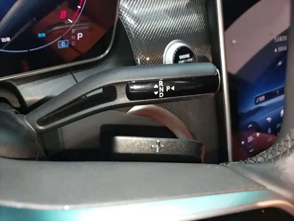 Mercedes-Benz GLC 2025 Model Year GLC 260 L 4MATIC Dynamic фото 14
