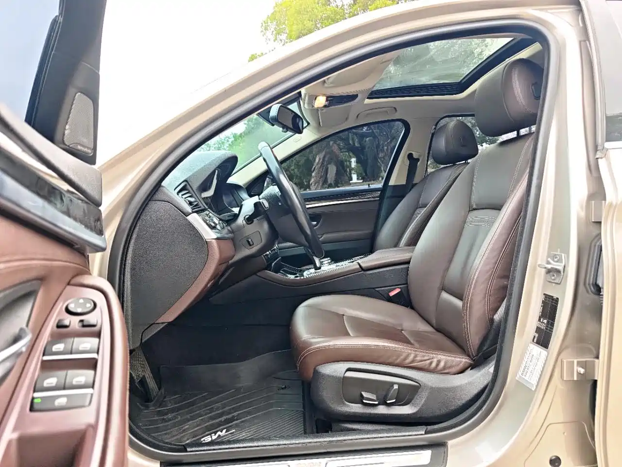 BMW 5 Series 2017 525Li Luxury Design Package фото 4