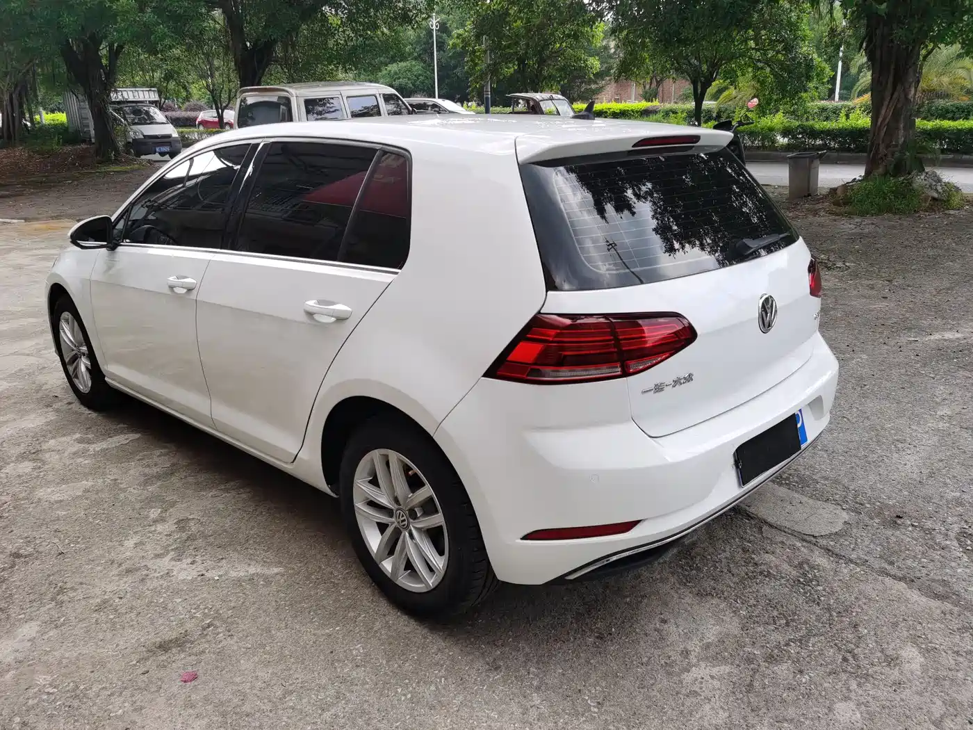 Volkswagen Golf 2019 1.6L Auto Comfort (China V) фото 4