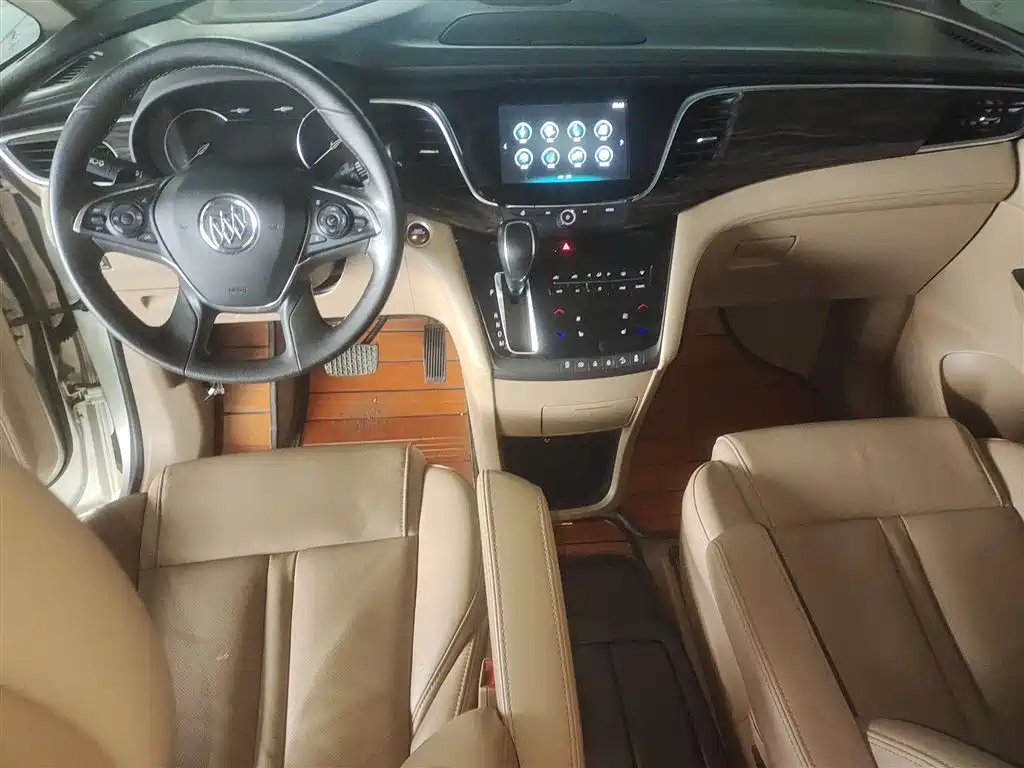 Buick GL8 2017 ES 28T Luxury China V фото 10