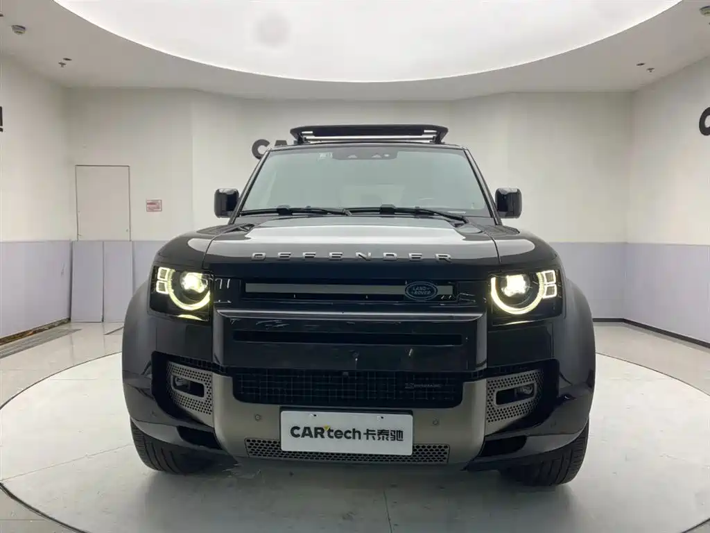 Land Rover Defender 2023 Facelift 110 3.0T P400 X-DYNAMIC HSE фото 4