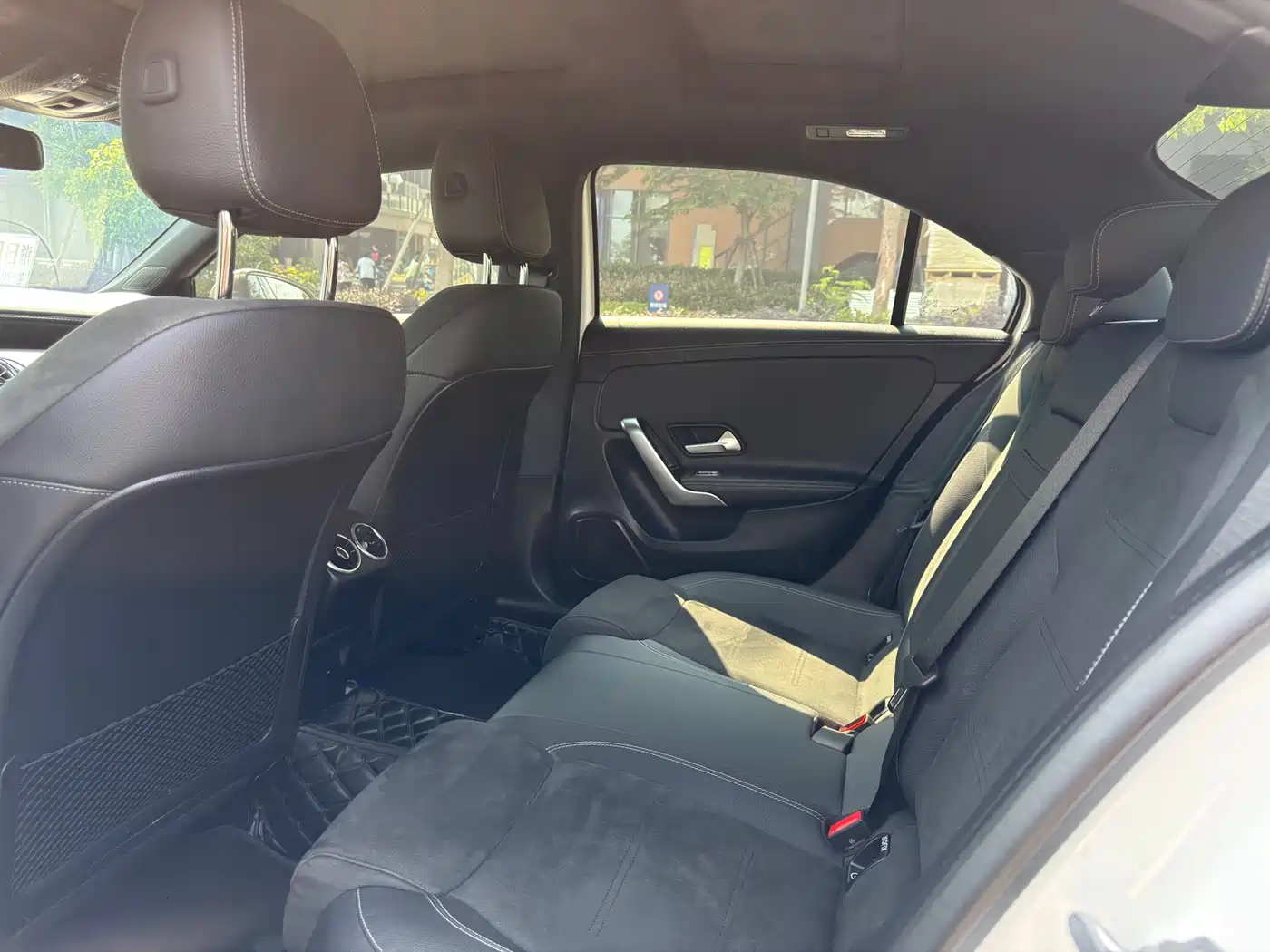 Mercedes-Benz A-Class 2022 Facelift II A 200 L Sport Sedan Fashion фото 7