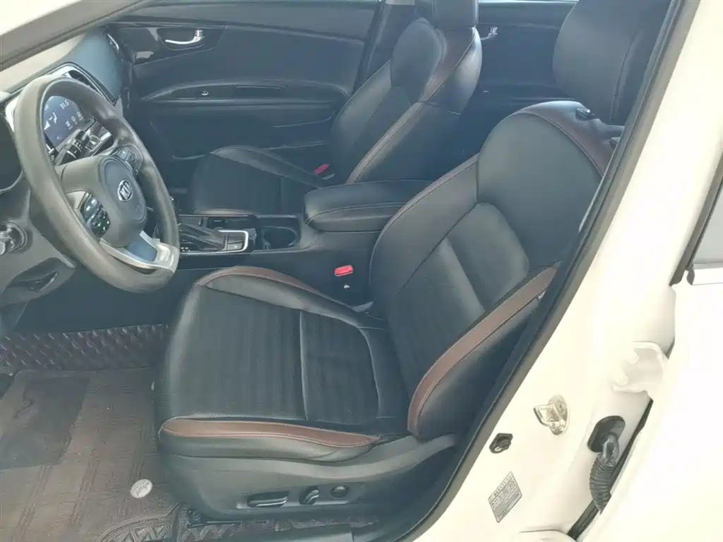 Kia Kaishen 2017 1.8L Automatic GLS фото 15