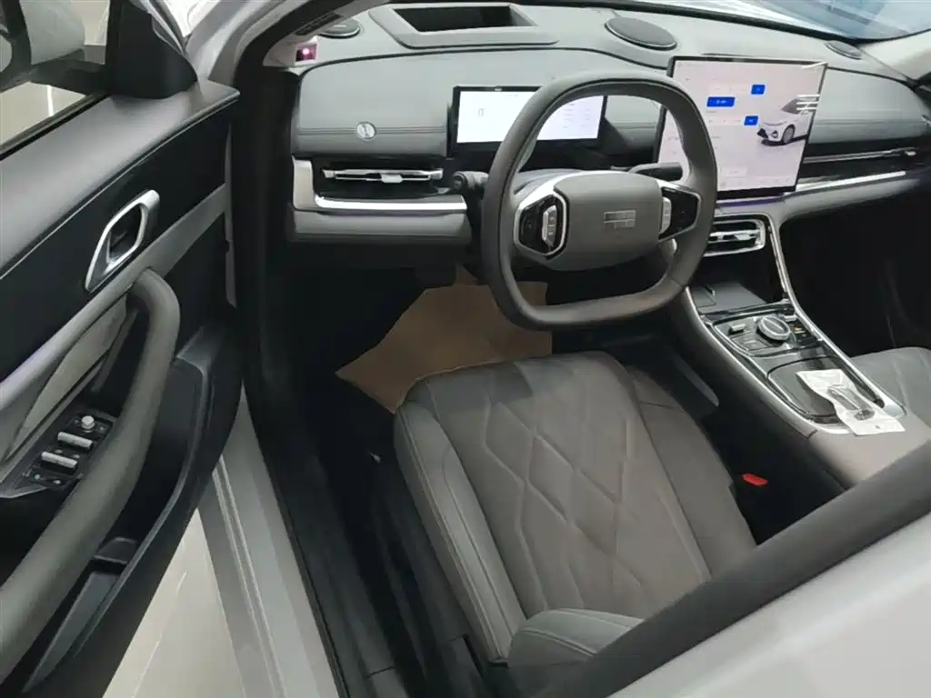 Geely Galaxy Galaxy A7 2025 EM-i фото 16