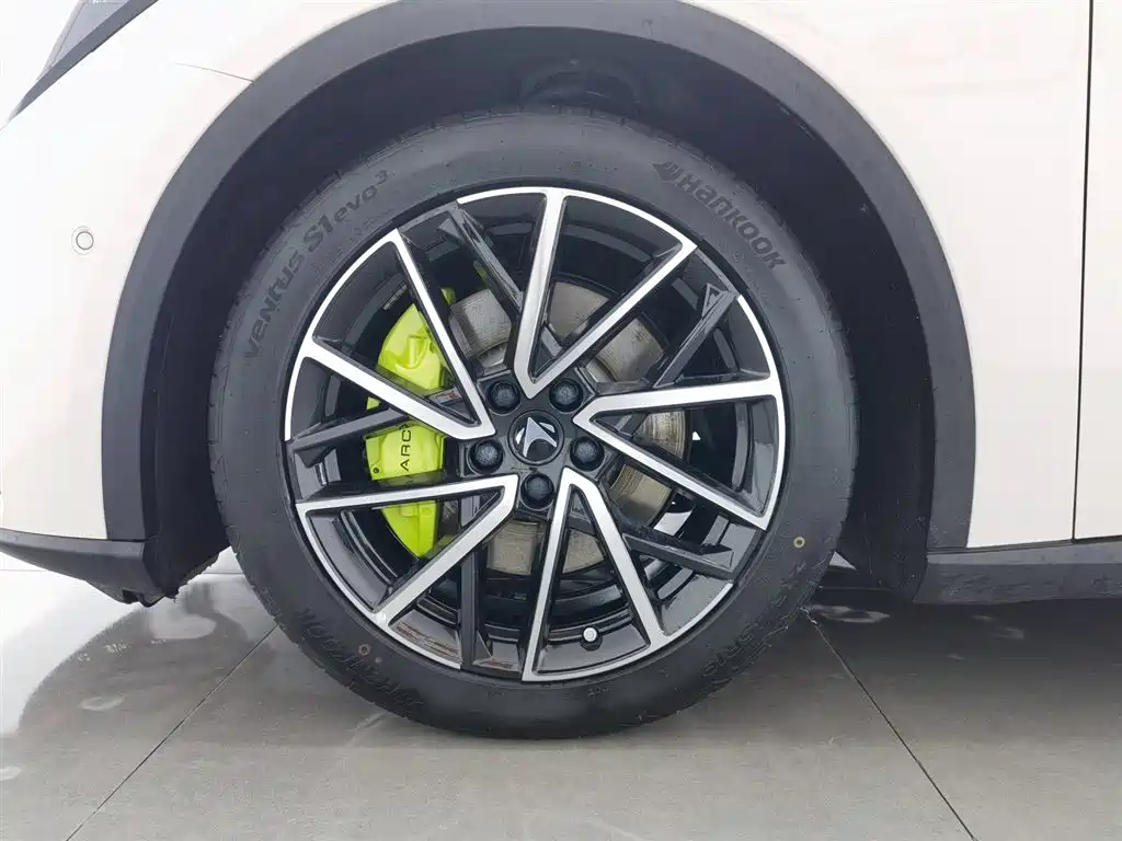 ARCFOX EXTREME FOX POLAR FOX ALPHA S5