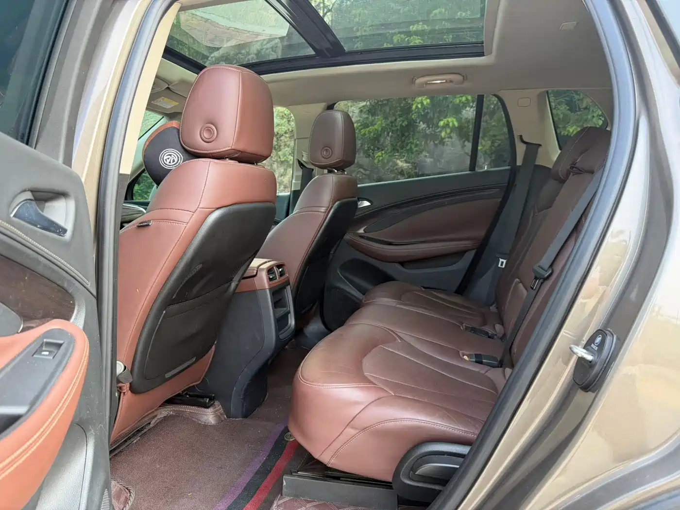 Photo 6 - Buick Envision Plus