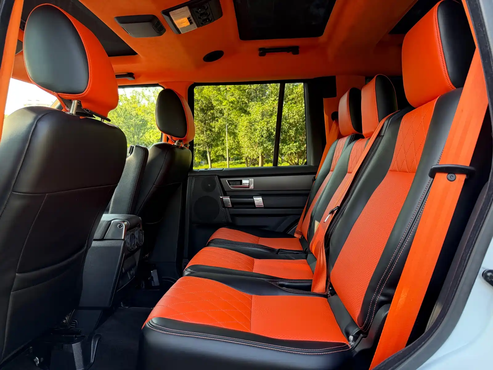 Фото 9 - Land Rover Discovery