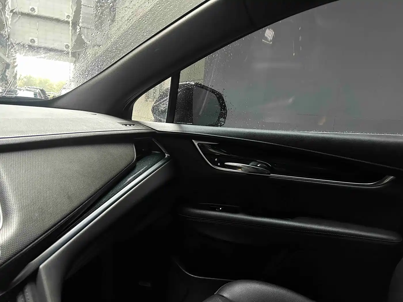 Cadillac XT5 2024 2.0T FWD Fashion Edition фото 15