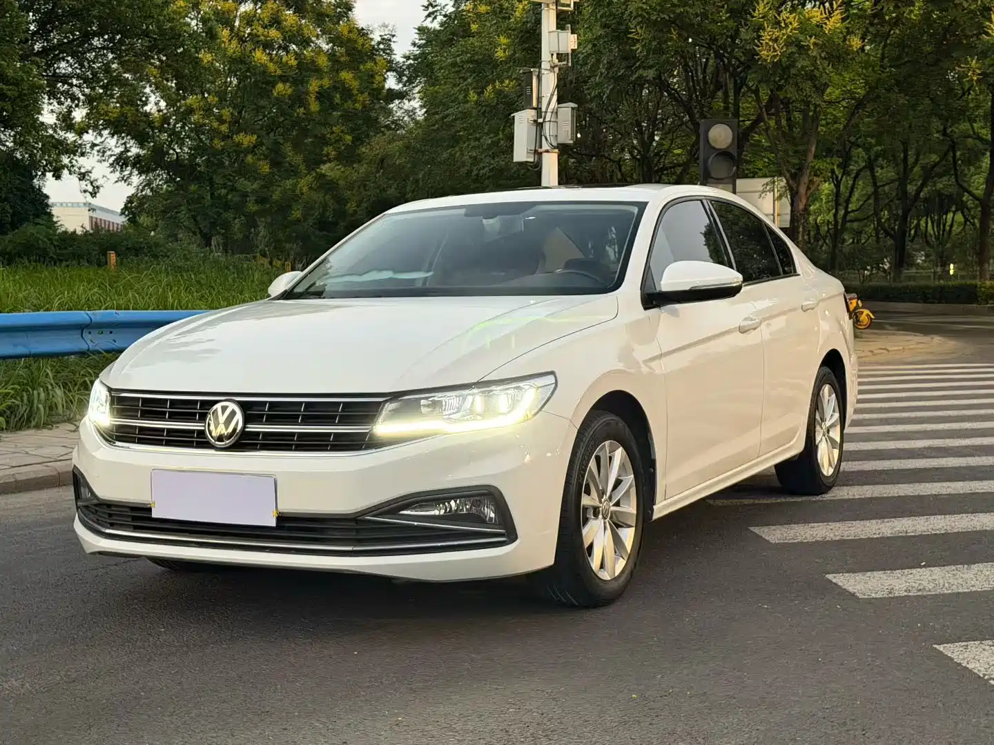 Фото 1 - Volkswagen Bora