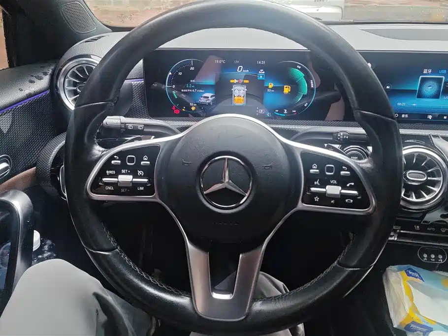 MERCEDES-BENZ CLASS A (IMPORTED)