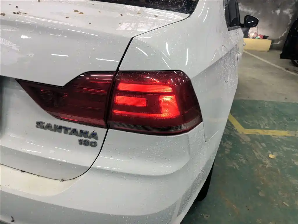 Volkswagen Santana 2016 1.6L Automatic Trend Edition фото 8