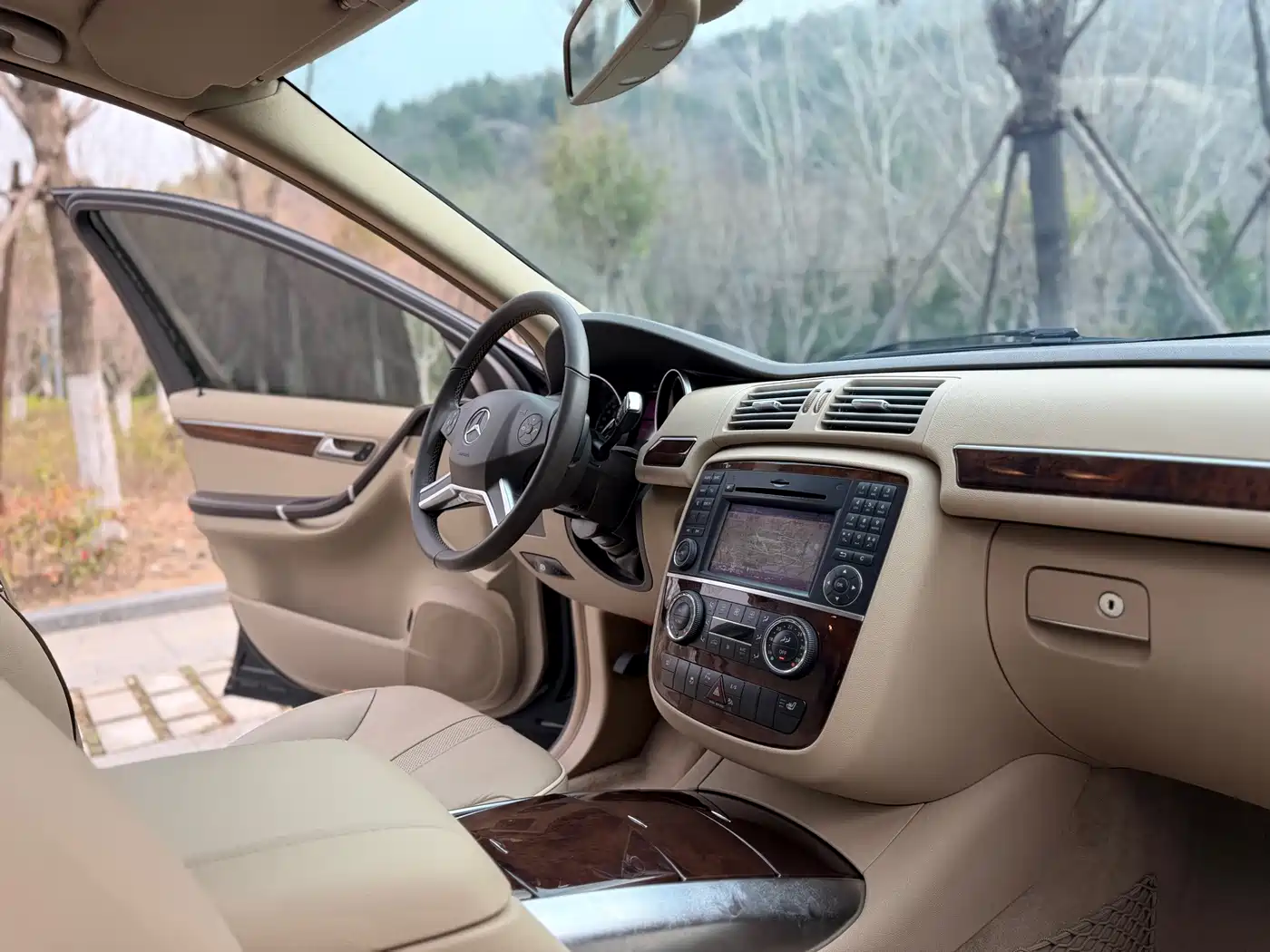 Mercedes-Benz R-Class 2011 R 350 L 4MATIC фото 10