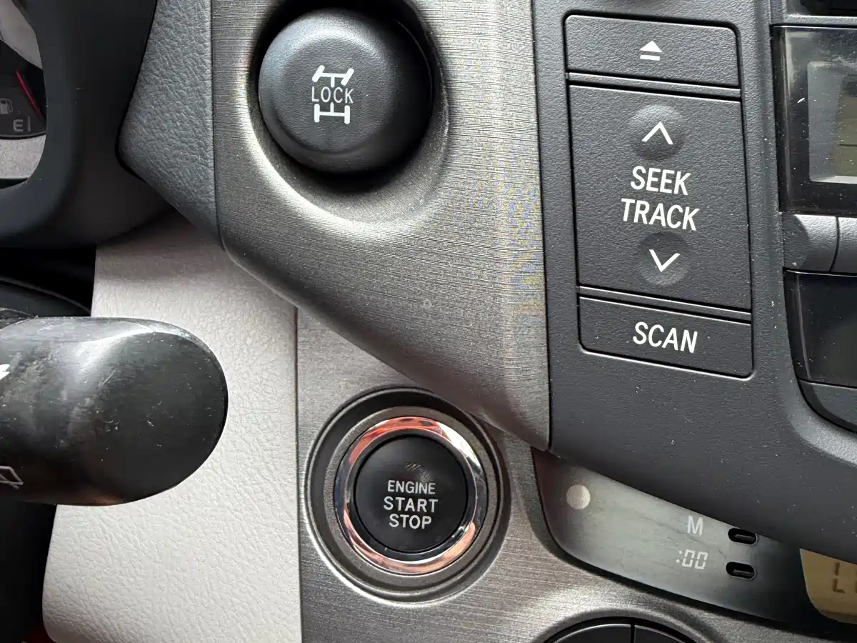 Toyota RAV4 Rongfang 2010 Model 2.0L Manual Luxury Upgrade Edition фото 14