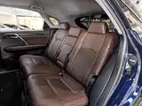 Фото 12 - Lexus RX