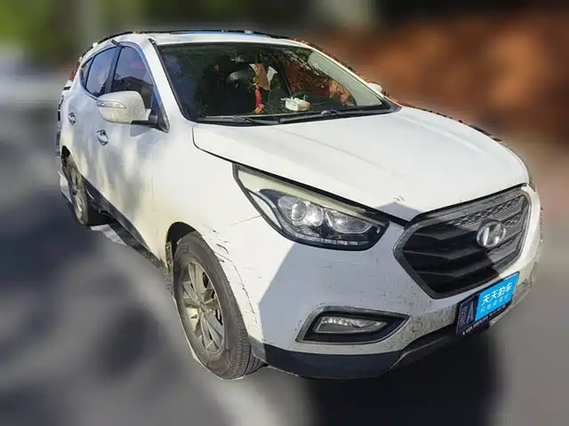 Hyundai Beijing Hyundai ix35 2015 2.0L Automatic 2WD Comfort China IV — фото 3