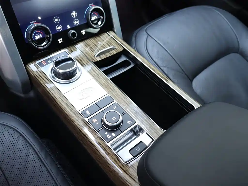 Land Rover Range Rover 2019 3.0 SC V6 Heritage Extended Edition фото 12
